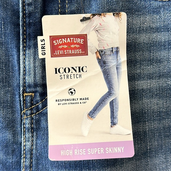 Girls Signature Levi's Strauss High Rise Super Skinny - Sz 16 - NWT! - Picture 3 of 16